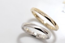 WAXコース《Option》
艶消し加工 ¥2,200-
スターダスト加工 ¥5,500-