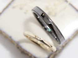 WAXコース 《Option》 Dia1pic¥3,850- メッキカラー¥5,500- ミル打ち加工2周¥8,800-